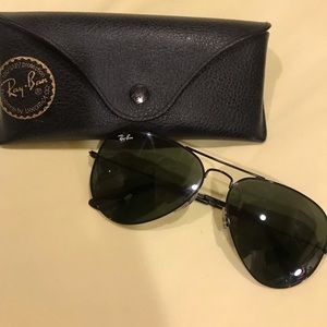 Classic Black Ray Ban Aviators